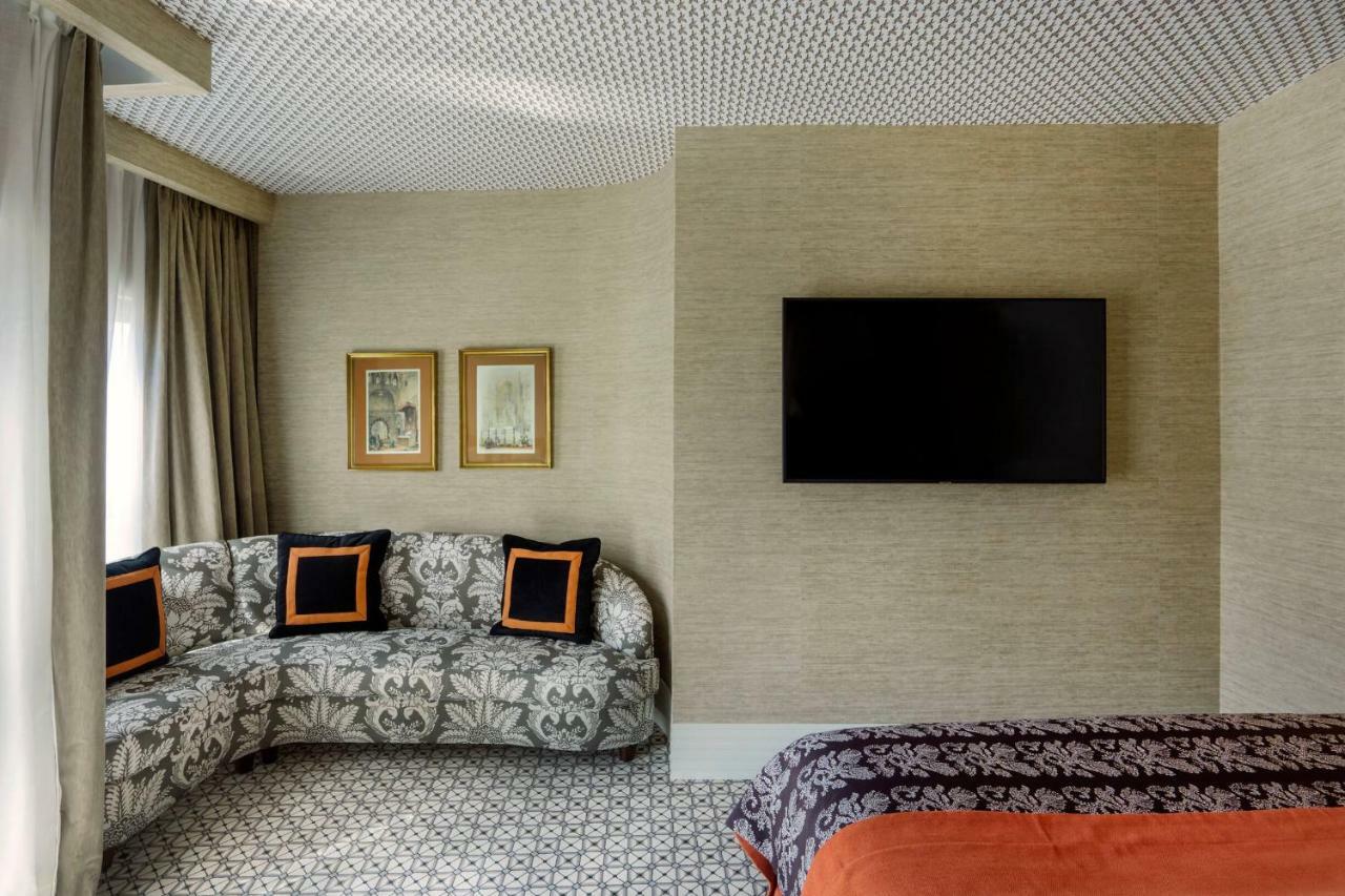 The First One Madrid Preciados (Adults Only) Hotel Ngoại thất bức ảnh